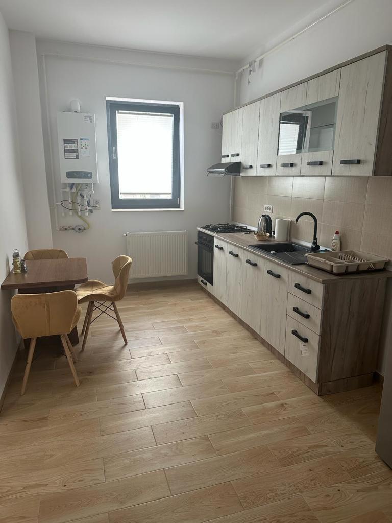 In Apart Hotel Bukareszt Zewnętrze zdjęcie