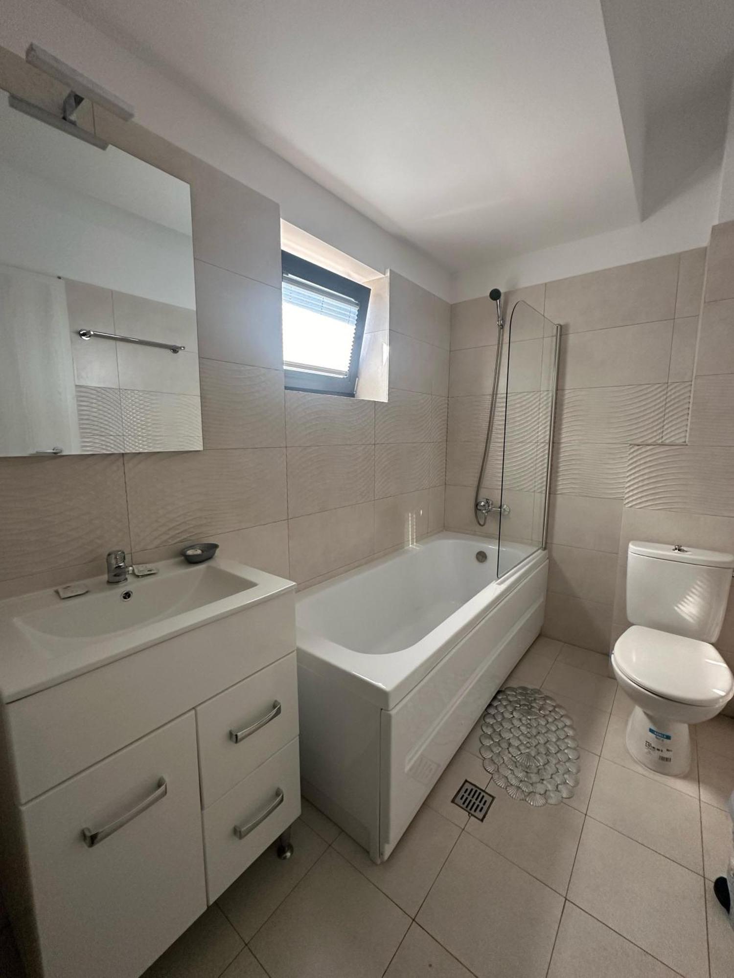 In Apart Hotel Bukareszt Zewnętrze zdjęcie