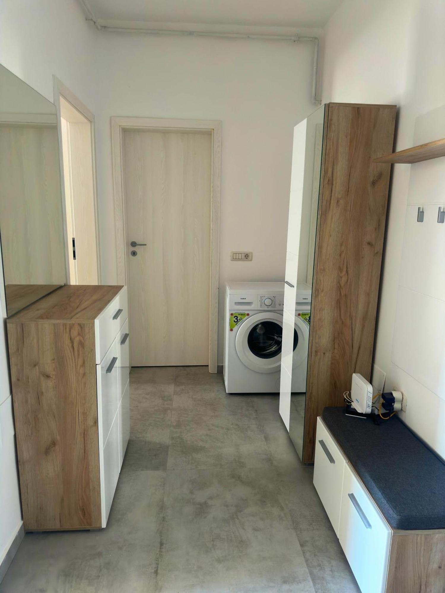 In Apart Hotel Bukareszt Zewnętrze zdjęcie